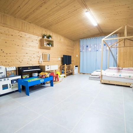 Jeju Sunflower Pension Seogwipo Dış mekan fotoğraf