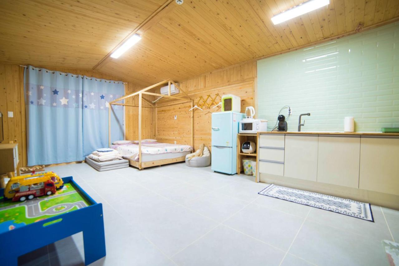 Jeju Sunflower Pension Seogwipo Dış mekan fotoğraf