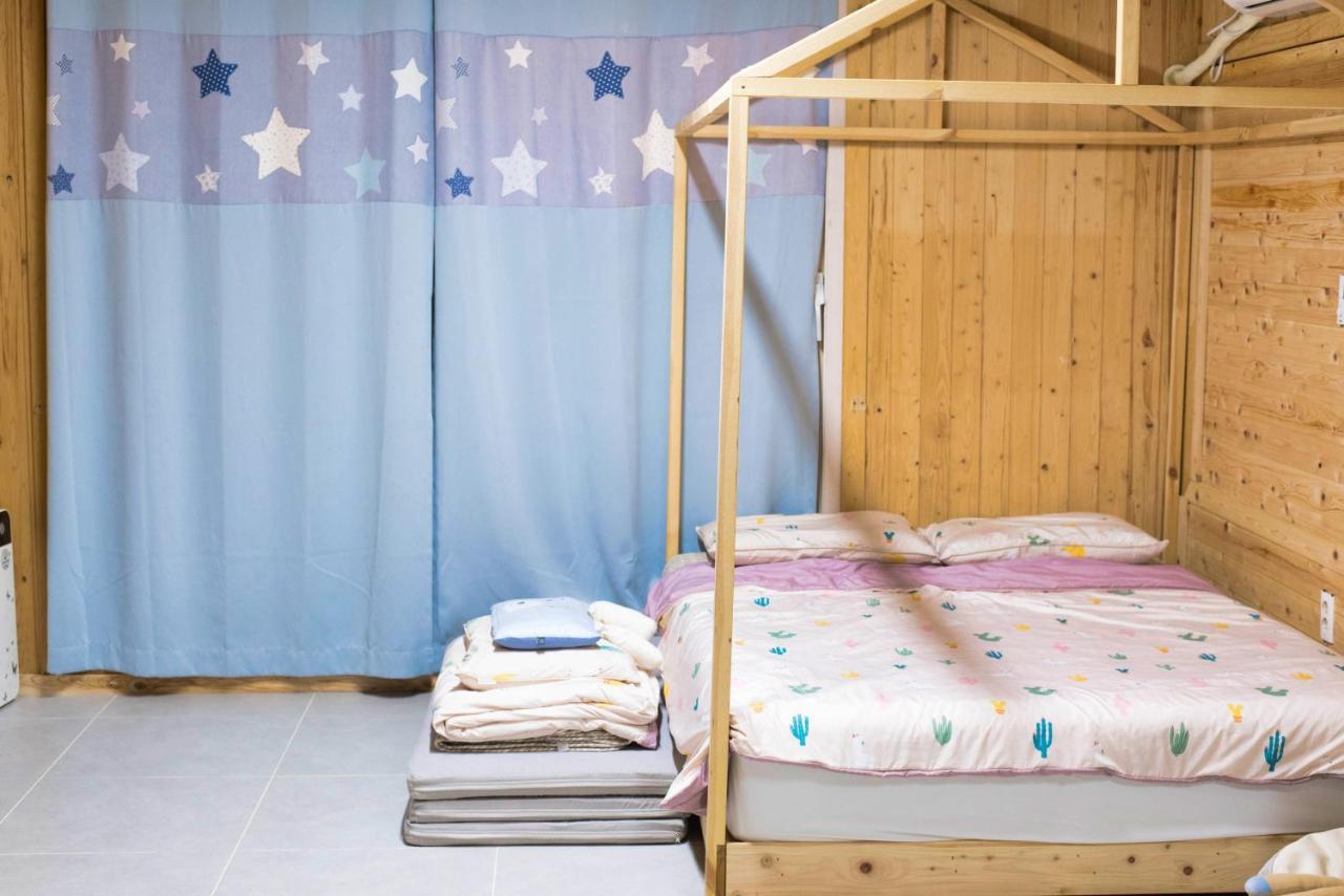 Jeju Sunflower Pension Seogwipo Dış mekan fotoğraf