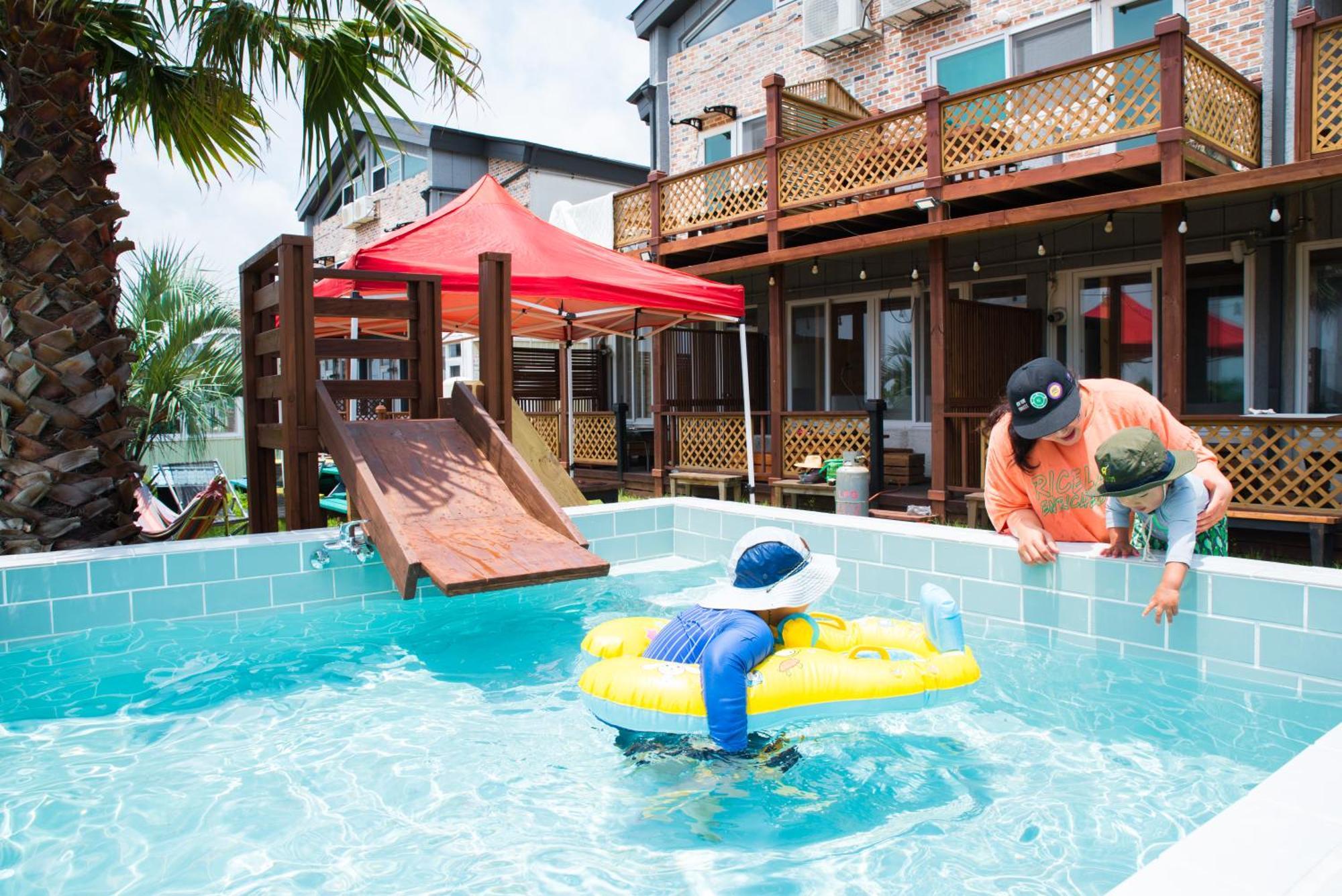 Jeju Sunflower Pension Seogwipo Dış mekan fotoğraf